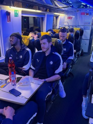 Držte nám palce! Dnes jsme vyrazili vlakem na letiště do Prahy, odkud se vydáme na další zápas @enbleague do Manchesteru....